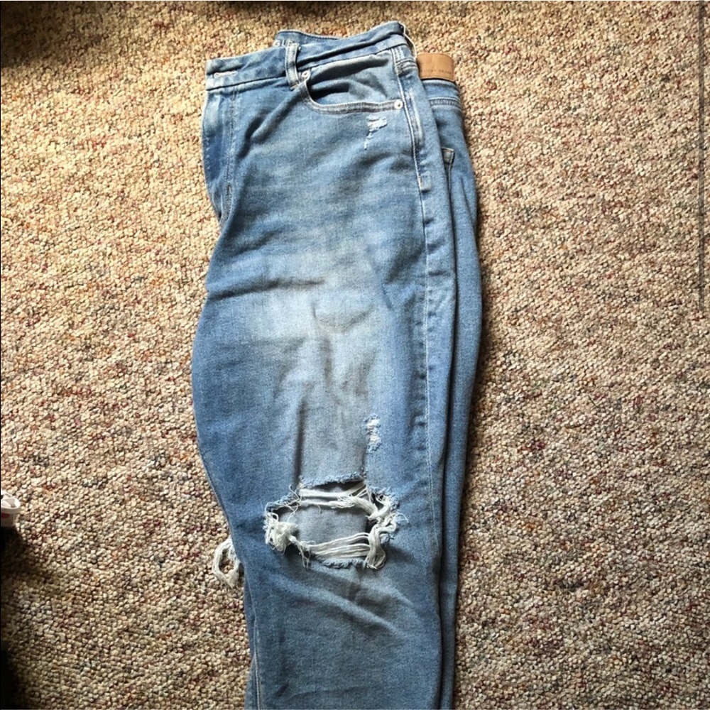 AE curvy mom jean